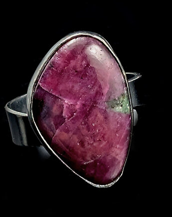 Pierścionek Bordowy rubin, Pracownia Neores