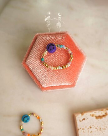 Pierścionek elastyczny Mix&Match fioletowy uśmiech, Maybe Jwlr