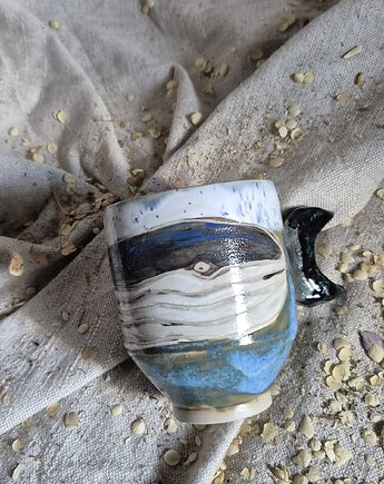 Kubek wielki Wieloryb, kubek humbak wieloryb, duży kubek morski, Fiona Ceramics