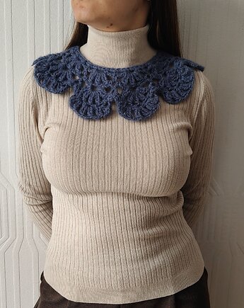 Koronkowy kołnierzyk w kolorze niebieskim, wernika