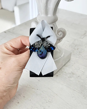 Broszka ART BZYK 1ręcznie haftowana przypinka owady koraliki, HAART