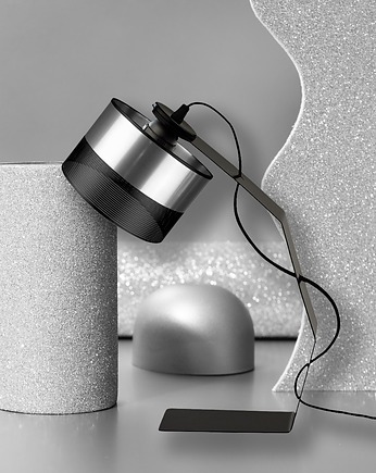 Metalowa lampka biurkowa glamour HAGA z designerskim kloszem, LYSNE