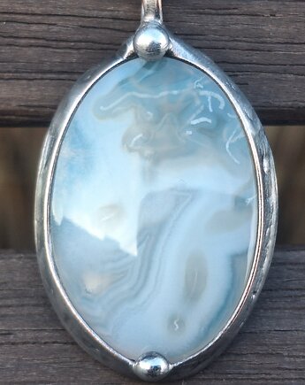 Chmury - wisiorek, po drugiej stronie lustra