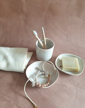 Zestaw łazienkowy kubek+miseczka+mydelniczka / beza, naniby