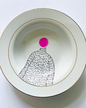 Kropka Cogito, arent plates