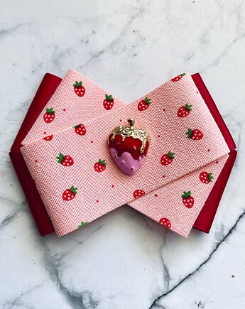Brosza z Truskawką Kolekcja Limitowana  FRUIT Nowość