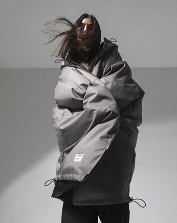 Ocieplany Płaszcz longline hoodie oversize stone, REST Factory