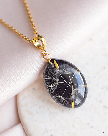 Wisiorek z rzęsek dmuchawca