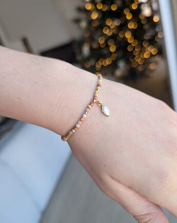 Agat i kamień księżycowy w złocie - bransoletka na gumce, Moui