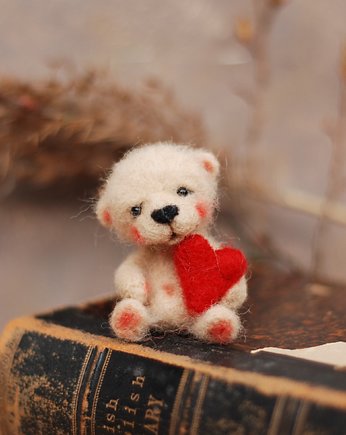 Zakochany  Miś Miniaturka, BoboLobo Handicraft