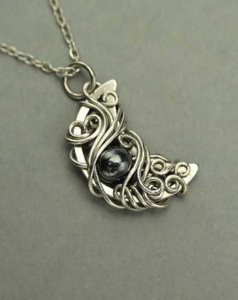 Wisiorek księżyc hematyt wire wrapping, Agata Rozanska