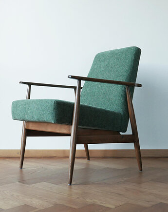 Fotel Lisek zielony, Typ 300-190, Po renowacji. Drewno orzech, Szczypta