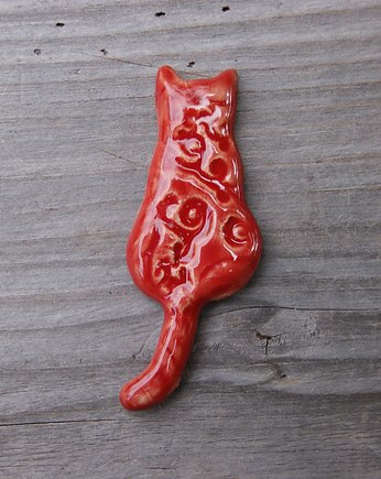 Ceramiczny magnes kot  czerwony ornament, Gliniana Koniczynka