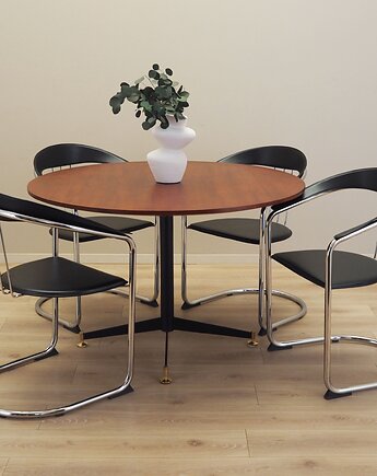 Komplet czterech krzeseł, włoski design, lata 80, produkcja: Włochy, Przetwory design