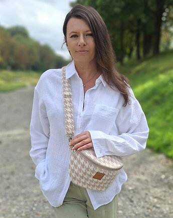 Nerka z puchatej tkaniny w pepitkę Różowa, sabi tatka