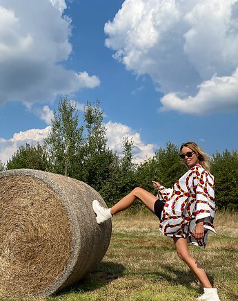 Piękne białe kimono Peace, Pintera