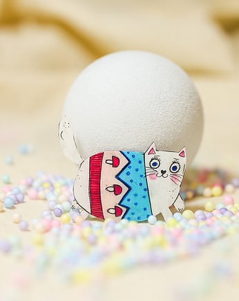 Broszka z białym kotem Landrynem, Pintura