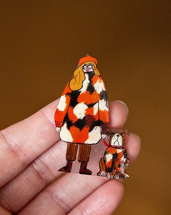 Broszka Zośka z psem Reksem, Pintura