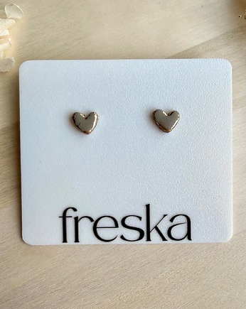 Kolczyki Serduszka matowe ze złotem - ciepły szary, freska