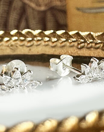 SILVER FANS srebrne kolczyki z cyrkoniami, delikatne eleganckie sztyfty, Anemon Atelier