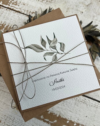 Wyjątkowe personalizowane minimalistyczne ręcznie robione zaproszenia na komu, sorte