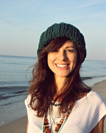 Czapka beanie  z wełną  leśna zieleń, Mademoiselle Patrini