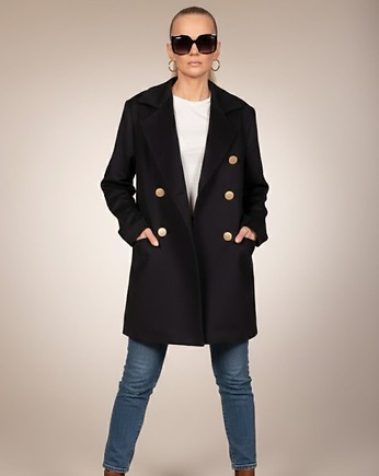 Kaszmirowa marynarka ze złotymi guzikami, Ola Melcer