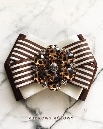 Brosza z ozdobą z panterki Panterka, Pudrowy Różowy