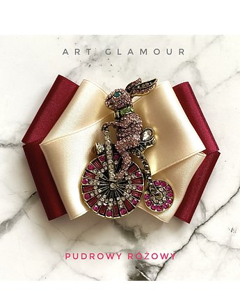 Unikatowa Brosza  Królik na rowerze  ART Glamour, Pudrowy Różowy