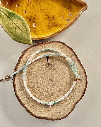 Naszyjnik z kamieni naturalnych masa perłowa, sznurki i liście