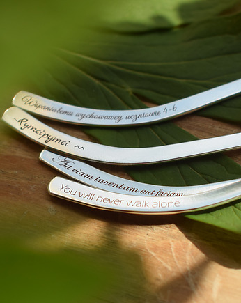 Grawer na zakładce do książki, Hundred Bookmarks