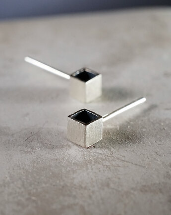 QUADRO  - srebrny minimalizm, studio INDIGO