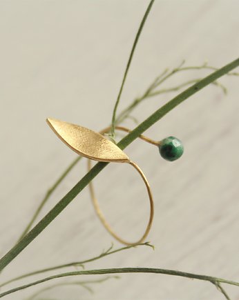 Pierścionek z listkiem i naturalnym kamieniem, Mariia Pasiechko