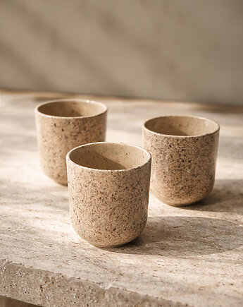 Kubek bez ucha / Czarka, Joanna Szewczuk