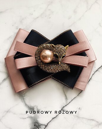 Brosza z cudnym Lisem z kryształków z dużą perłą New