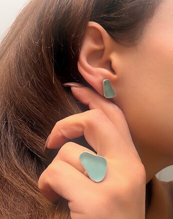 Kolczyki sztyfty srebrne ze szkłem morskim, bluewavestudio