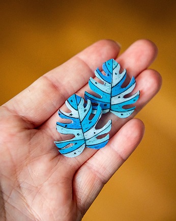 Klipsy monstery niebieskie, Pintura