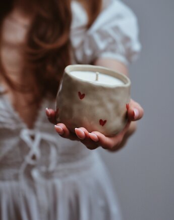 Świeca sojowa CZARKA SERDUSZKA 250 ml, Słodyczarnia