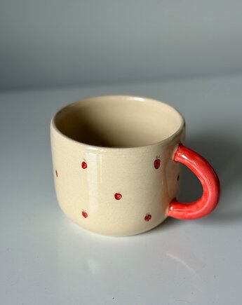 Kubek w truskawki, ewi_pottery