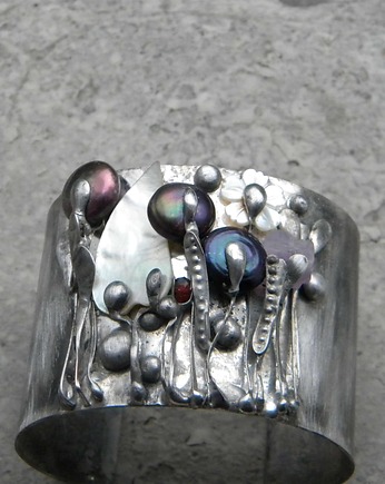 Fioletowe perły  -  bransoleta mankiet CUFF, Beata Trotter
