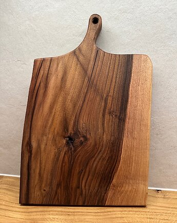 Drewniana deska z orzecha włoskiego, Drewnomaniak Oskar Piotrowski