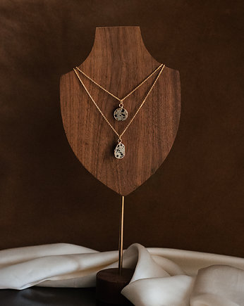 Łańcuszek z zawieszką jaspis dalmatyńczyk., Bibu bijoux