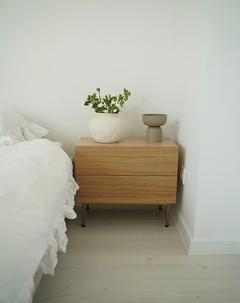 ERYN - dębowa szafka nocna z szufladami, Papierowka Simple form of furniture