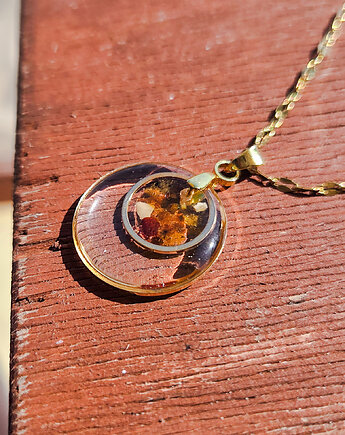 Zawieszka z bursztynem, Figa handmade accessories