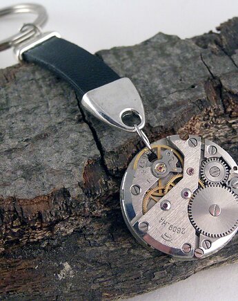 Mechaniczny brelok 203, Zegarynki