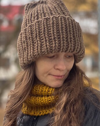 Zimowa czapka z wełny peruwiańskiej Lumi ciemny beż, Made by Jaga