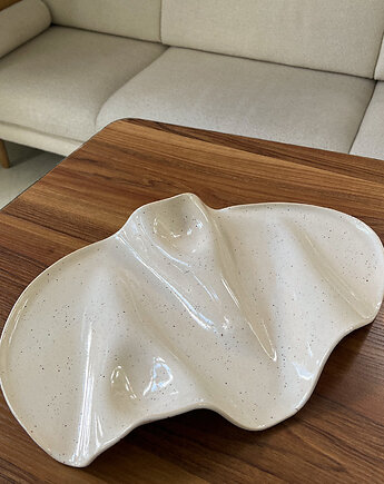 Ceramiczna taca na przekąski WAVY no. 4 ivory, PUKKI concept