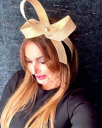 Fascynator LORA GOLD / oraz inne kolory, MONIKA SAXTON LUXURIOUS MILLINERY