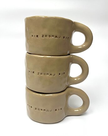 Kubek z brzydkim napisem NIE ZESRAJ SIE 200 ml, rel ceramic