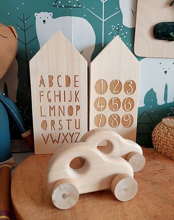 Drewniane domki z alfabetem i cyframi, Wooden Love